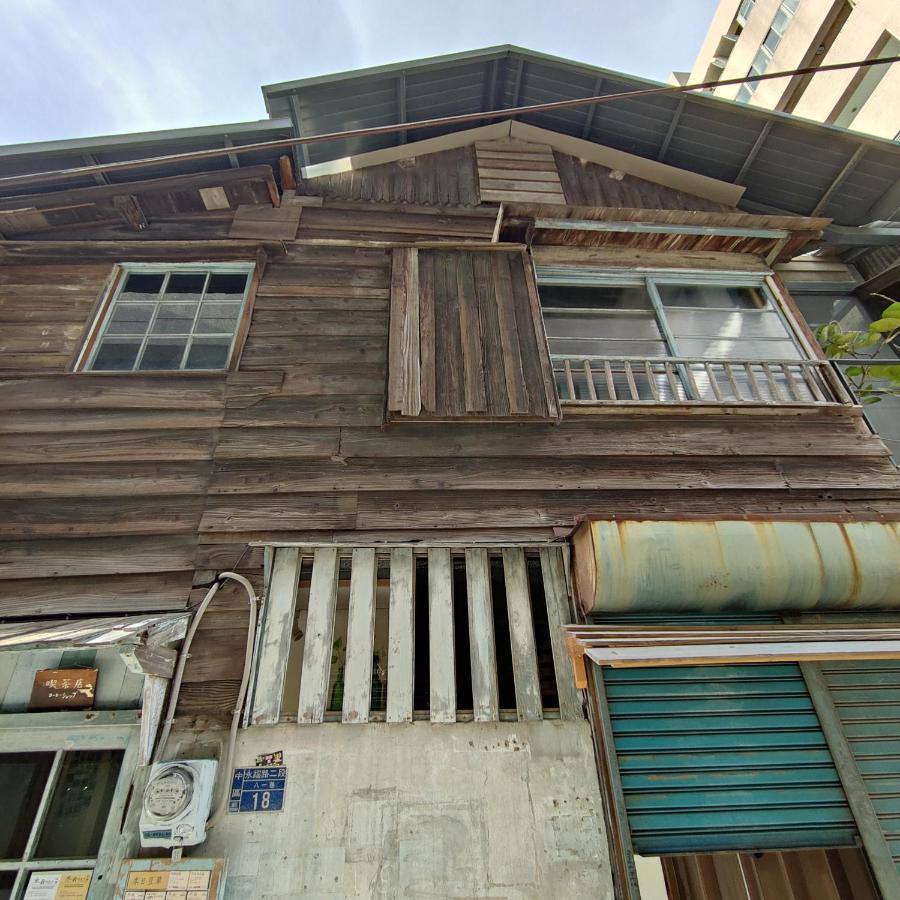 Jerry'S Mazehut Hostel Tainan Exterior photo